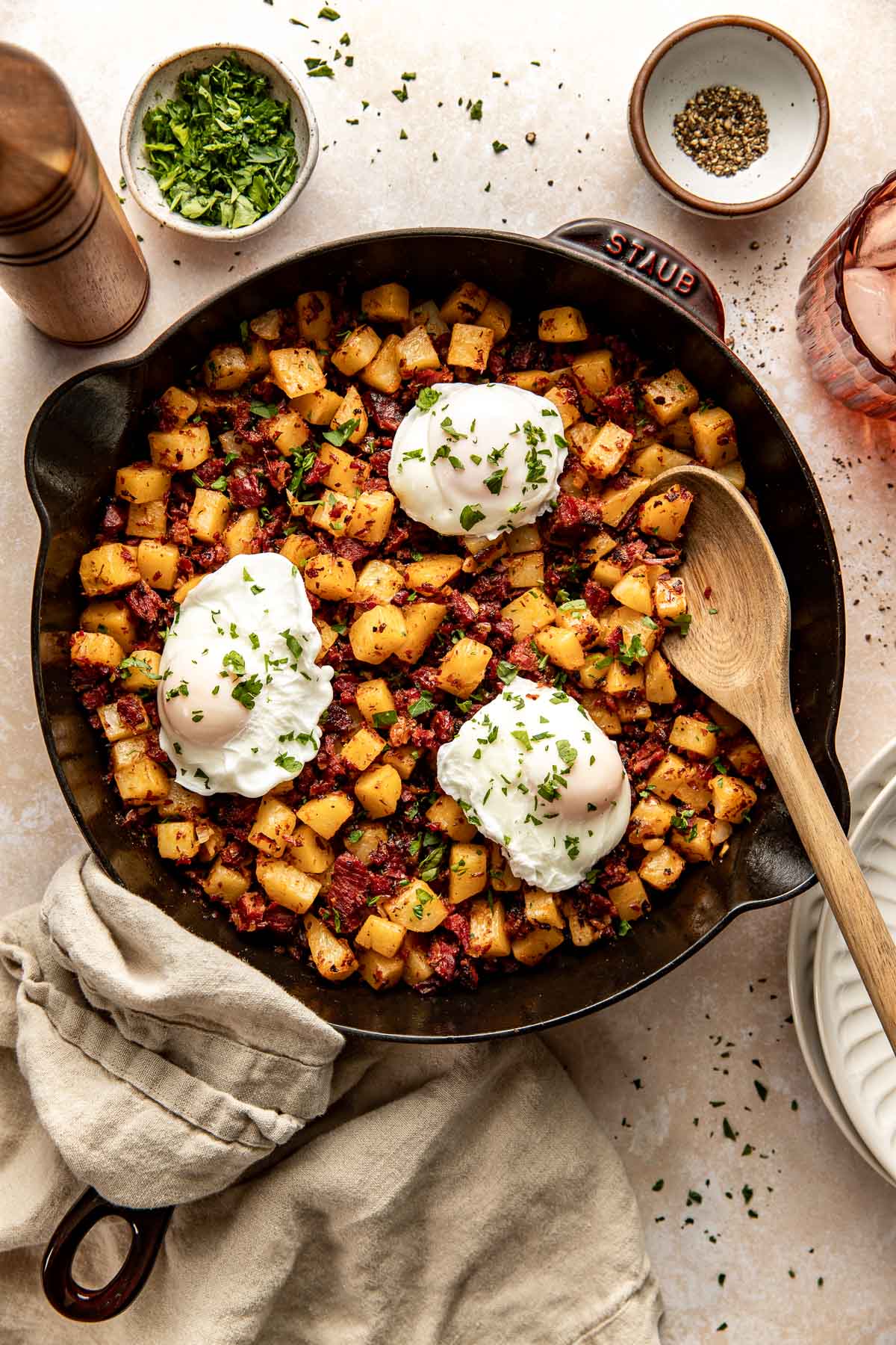 Hash &amp; Telur Daging Sapi Kornel Buatan Homemade